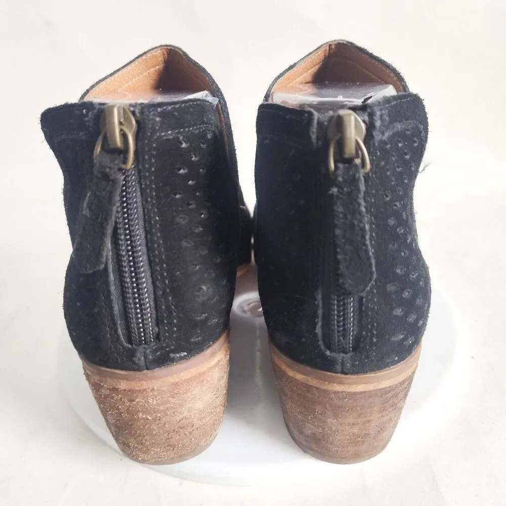 Susina V-Cut Boots Size 8 Block Heel Black Perforated Suede Booties Blakely Zip‎